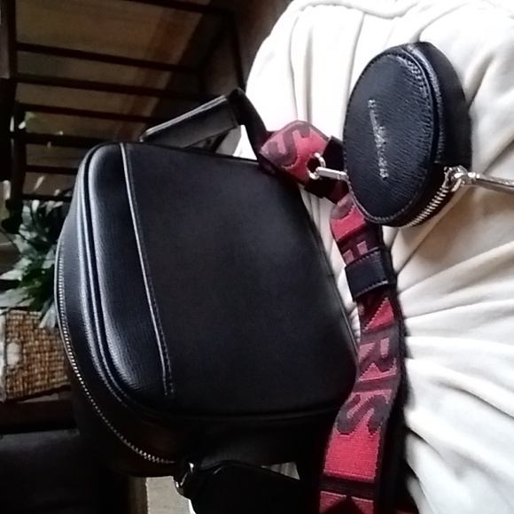 One Of A Kind.... Karl LAGERFELD ❤ - Picture 3 of 5